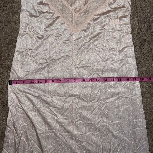 Vintage Gilead 70’s Light Pink Maxi Nightgown Size Small - Picture 11 of 12